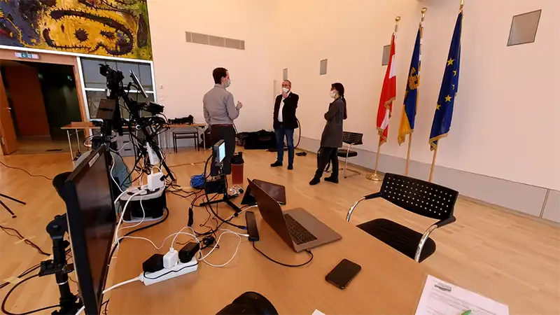 Livestream einer Generalversammlung im Regierungsviertel St. Pölten